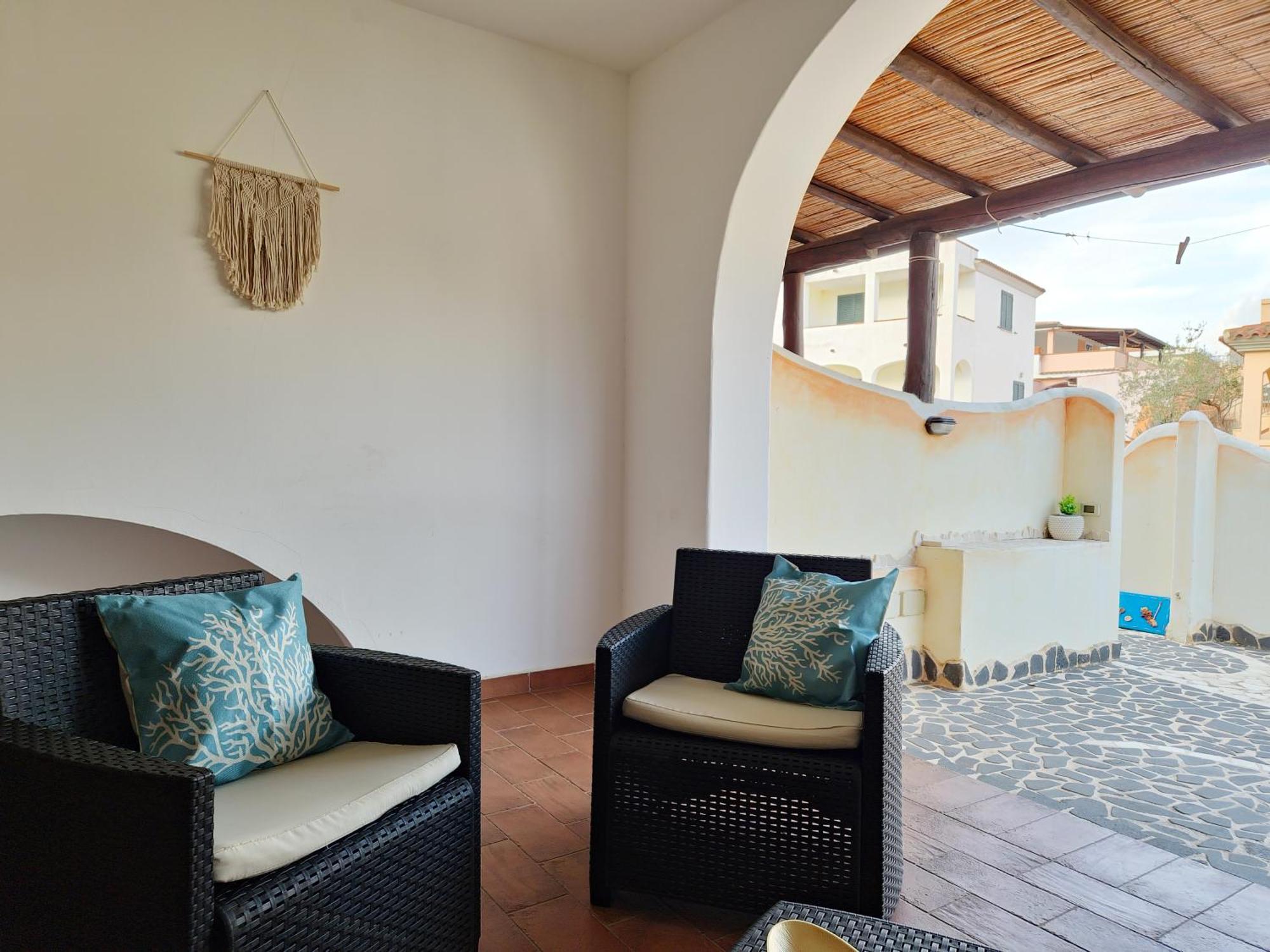 Dommos - Melodie Apartments Cala Liberotto Bagian luar foto