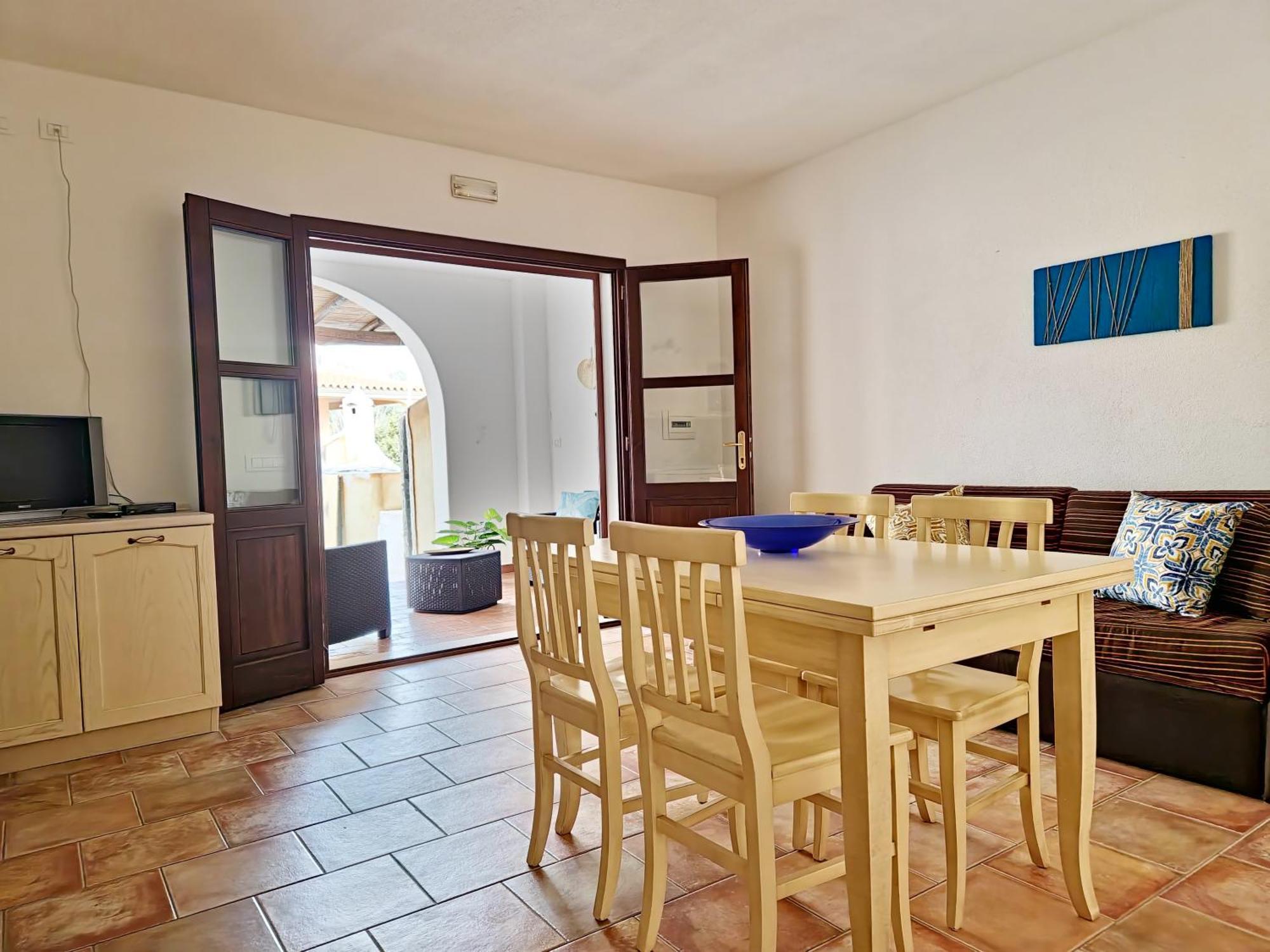 Dommos - Melodie Apartments Cala Liberotto Bagian luar foto